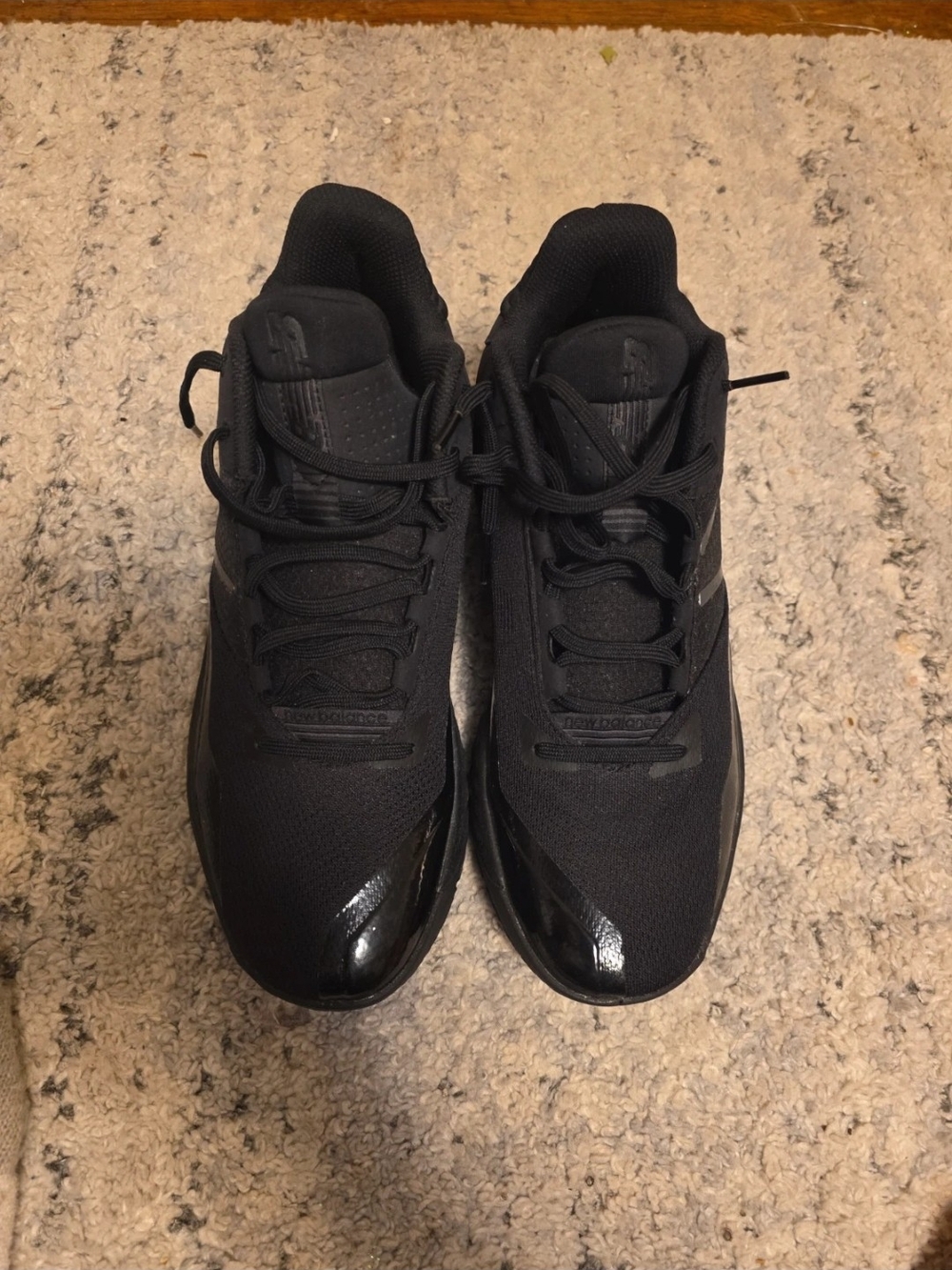 New Balance Men's Black Low-Top Athletic Sneakers